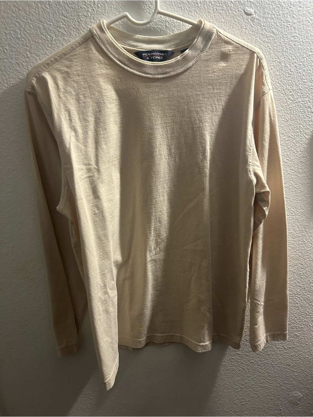 Roundtree & Yorke Long Sleeve Crew Neck Shirt - Beige/Cream